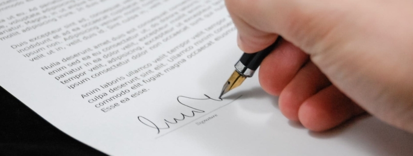 sign pen business document